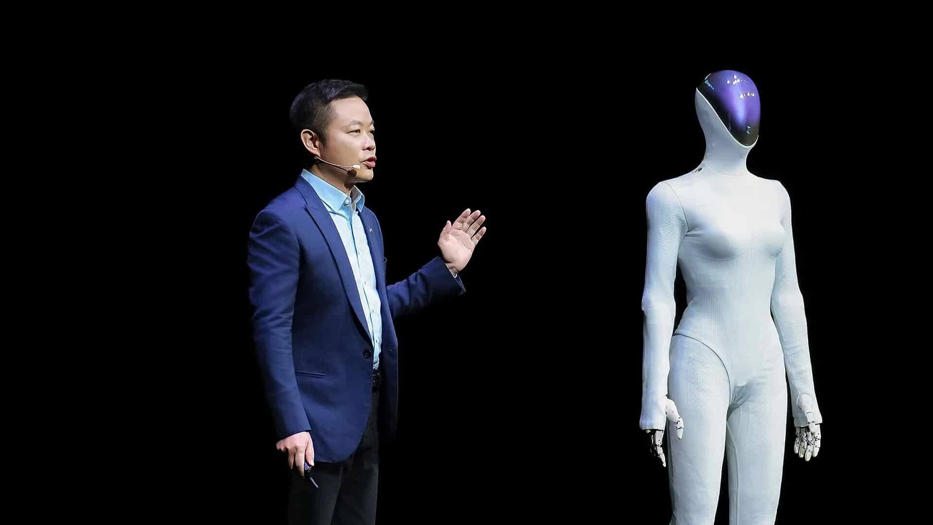 Xpeng unveils next-gen Iron humanoid robot at 2025 AI Day - CnEVPost