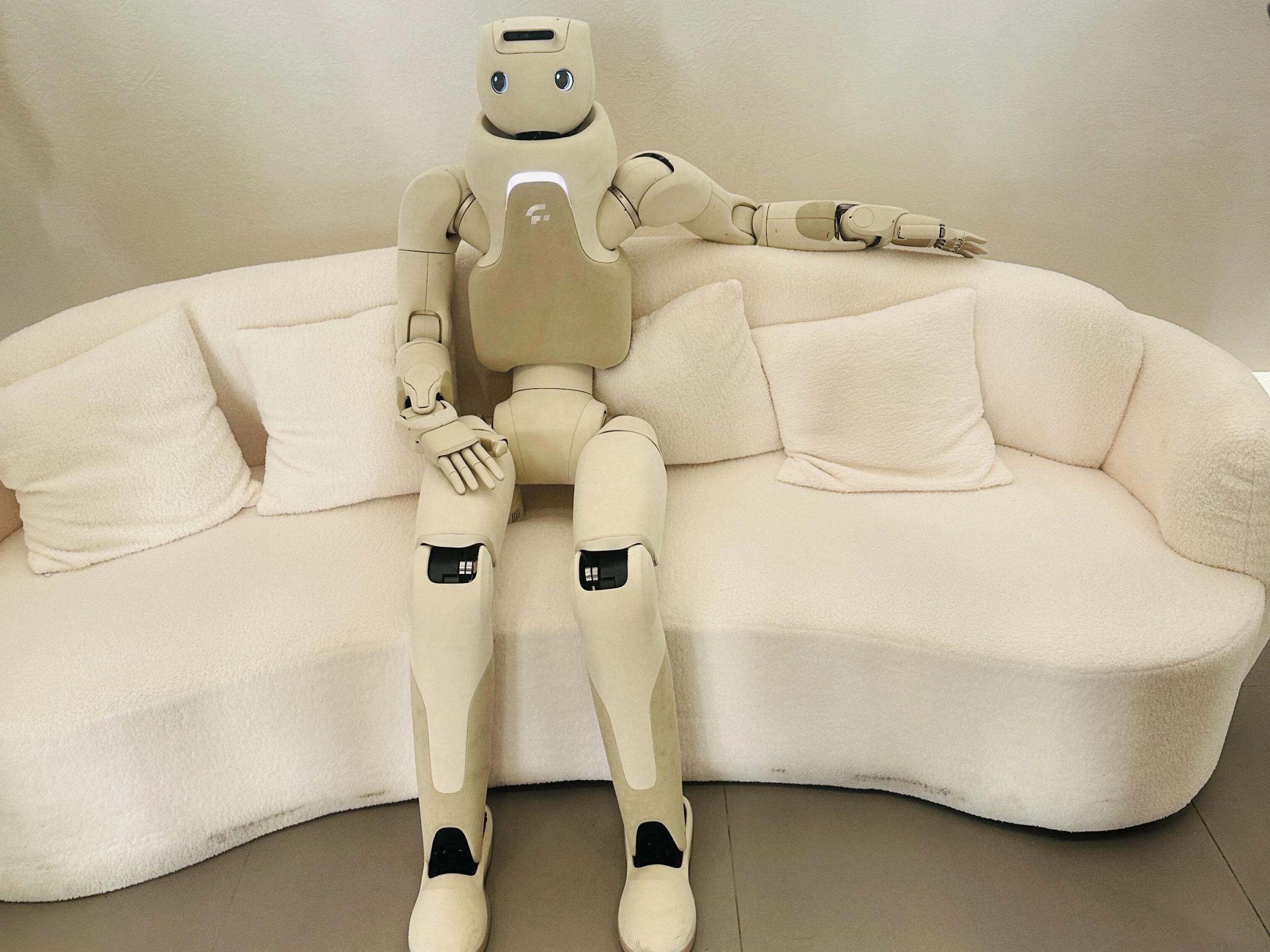 傅利叶发布人形机器人GR-3 瞄准医疗康养与交互陪伴场景- B2B - 亿邦动力